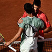 i crampi-‘fermano’-alcaraz-sul-roland-garros,-djokovic-vola-in-finale