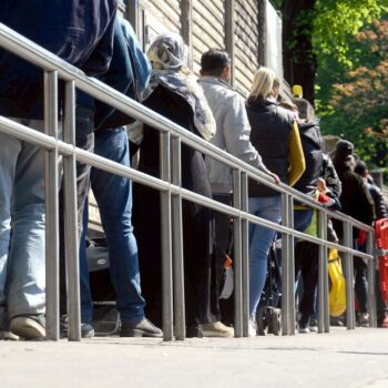 a-rischio-poverta-quasi-un-italiano-su-quattro