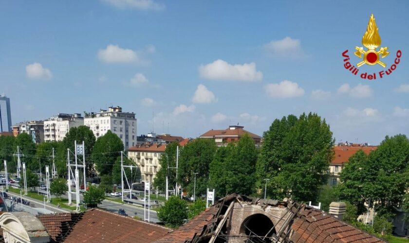 crollato-tetto-vecchia-stazione-porta-susa-a-torino