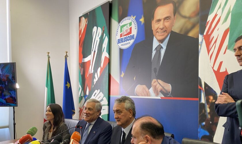 tajani-“berlusconi-e-un-leader-che-non-scompare”