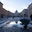 rubano-migliaia-di-euro-e-dollari-a-un-turista-americano,-2-arresti-a-roma