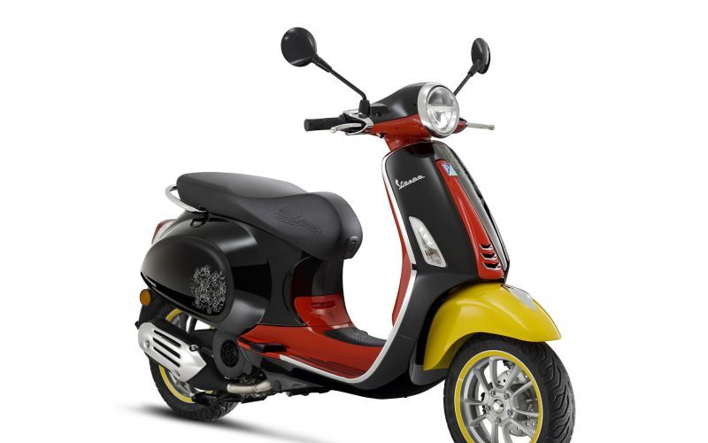 vespa-e-disney-mickey-mouse-insieme-per-un’edizione-straodinaria