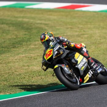 bezzecchi-batte-bagnaia-e-vince-la-sprint-race-di-assen