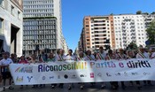 milano-pride,-in-migliaia-per “riconoscimi!-parita-e-diritti”