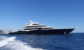 il-super-yacht-di-arnault-‘respinto’-a-napoli.-e-troppo-lungo