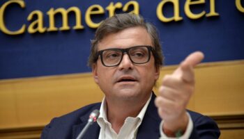 calenda-“il-salario-minimo-puo-riunire-le-opposizioni”