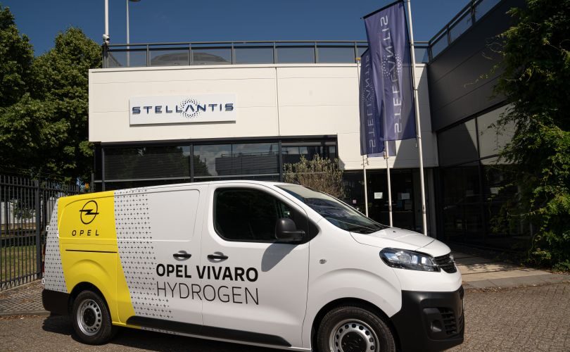 opel,-fornitura-per-16-vivaro-e-hydrogen-nei-paesi-bassi