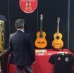 gli-rubano-una-chitarra-di-valore-e-dopo-10-anni-la-ritrova-on-line