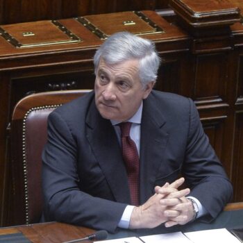 tajani-“l’ucraina-entrera-nella-nato-ma-non-a-guerra-in-corso”