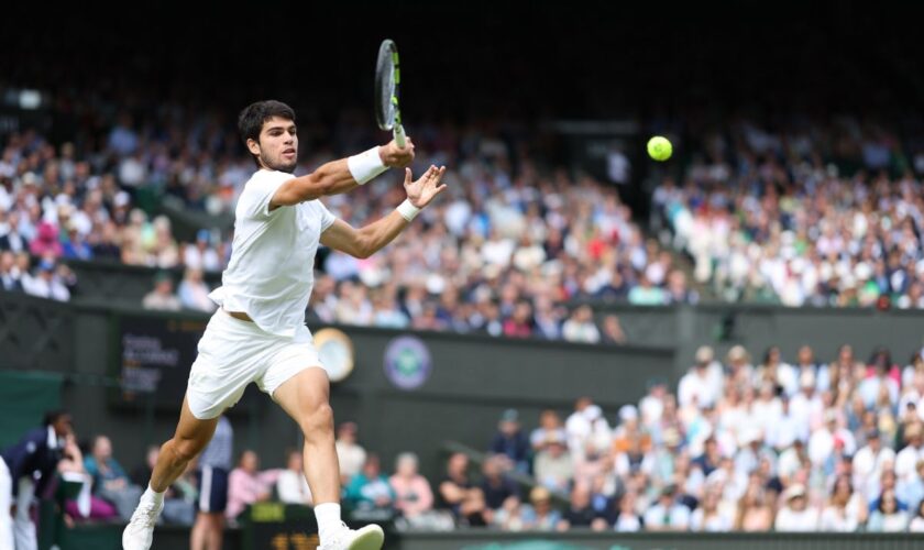 alcaraz-trionfa-a-wimbledon,-djokovic-ko-in-5-set