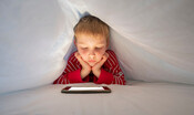 smartphone-e-tablet-ai-bambini:-le-10-regole-per-un-utilizzo-sano