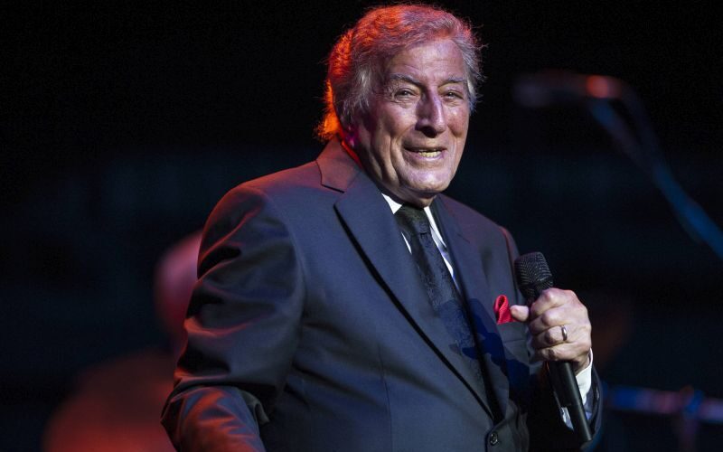 e’-morto-tony-bennett