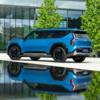 kia-ev9,-svelati-i-prezzi-di-lancio-del-suv-100%-elettrico