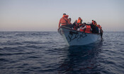 l’equipaggio-di-un-peschereccio-tunisino-ha-fatto-affondare-un-barcone-tentando-di-rubare-il-motore