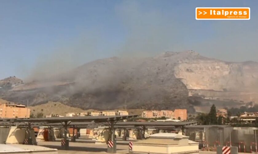 incendi-nel-palermitano,-evacuate-1500-persone