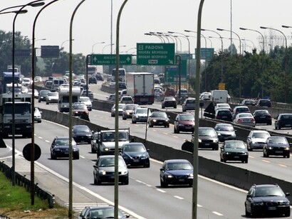 primo-weekend-di-esodo-estivo,-bollino-rosso-su-strade-e-autostrade