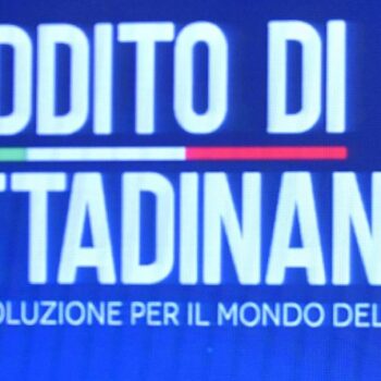 perde-il-reddito-di-cittadinanza-e-minaccia-di-dar-fuoco-alla-stanza-del-sindaco-a-terrasini