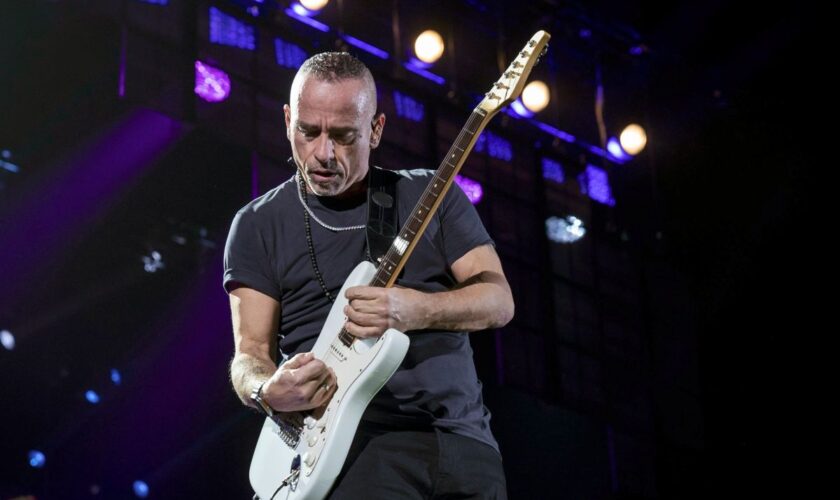 eros-ramazzotti-torna-in-italia-con-un-tris-di-imperdibili-live