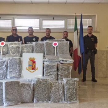 intercettato-al-porto-di-civitavecchia-maxi-carico-di-droga