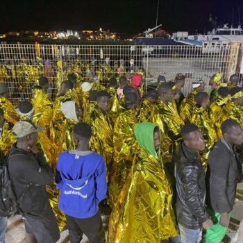 un’altra-notte-di-sbarchi-di-migranti-a-lampedusa