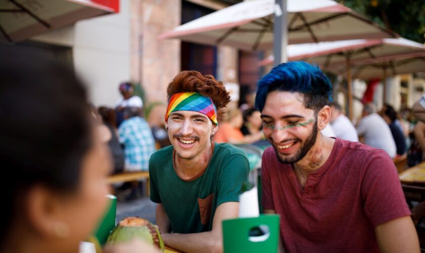 viaggi-lgbtq+,-callari-(booking.com)-“milano-meta-italiana-preferita”