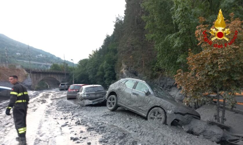 esonda-torrente-a-bardonecchia,-fango-e-detriti-invadono-il-centro