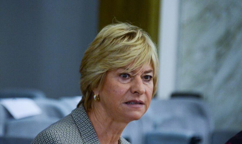 pinotti-“basta-machismo,-da-ministra-ho-celebrato-l’unione-di-due-soldatesse”