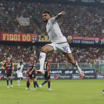 fiorentina-scatenata-al-ferraris,-genoa-travolto-4-1