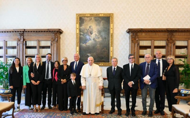 a-papa-francesco-il-premio-“e’-giornalismo-2023”