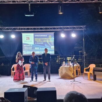 successo-a-montepaone-lido-per-il-premio-internazionale-liber@mente