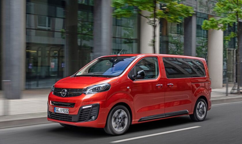 opel-vivaro-protagonista-al-caravan-salon-2023-di-dusseldorf