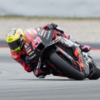 aleix-espargaro-vince-la-sprint-race-in-catalogna,-bagnaia-2^