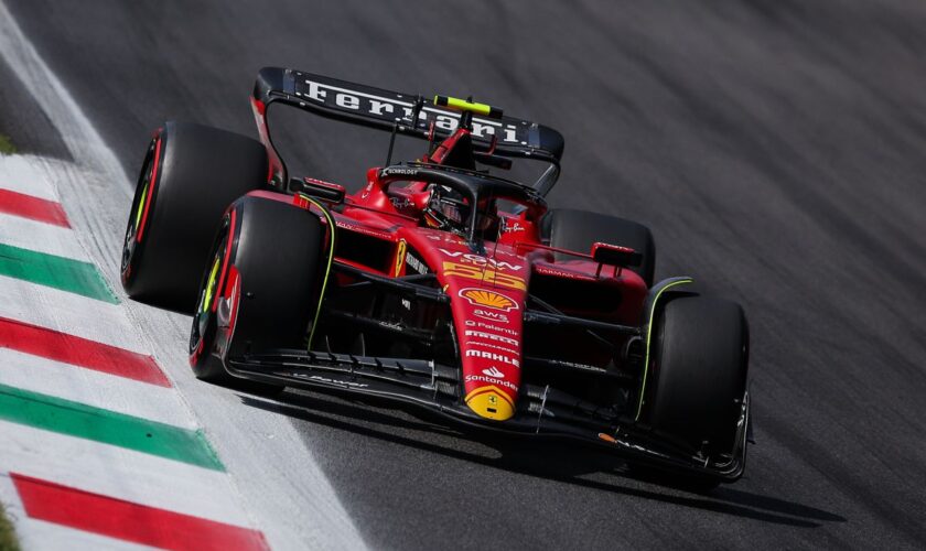 le-ferrari-volano-a-monza:-sainz-in-pole,-leclerc-terzo