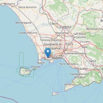 terremoto-di-magnitudo-3.8-tra-napoli-e-pozzuoli,-gente-in-strada