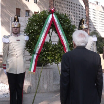 mattarella-depone-corona-a-san-paolo-per-anniversario-8-settembre