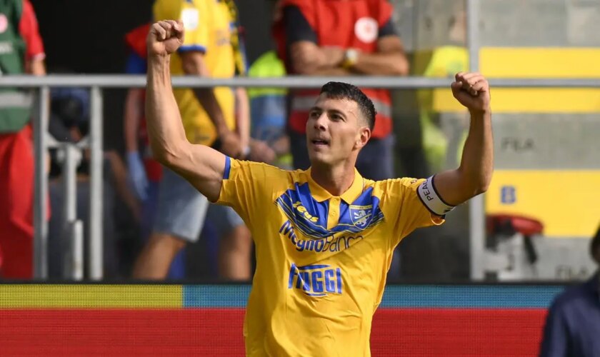 pinamonti-illude-il-sassuolo,-il-frosinone-rimonta-e-vince-4-2