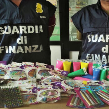 chieti,-sequestrati-5mila-articoli-per-la-scuola-non-sicuri