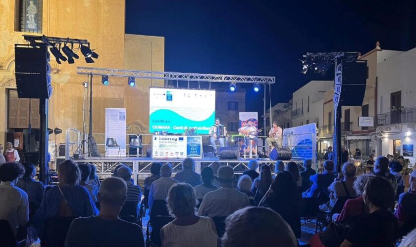 success-for-the-egadi-blu-fest,-the-sea-at-the-center-of-events