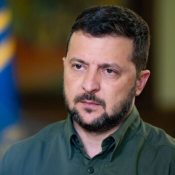 ucraina,-zelensky-“la-russia-non-ha-il-diritto-di-avere-armi-nucleari”