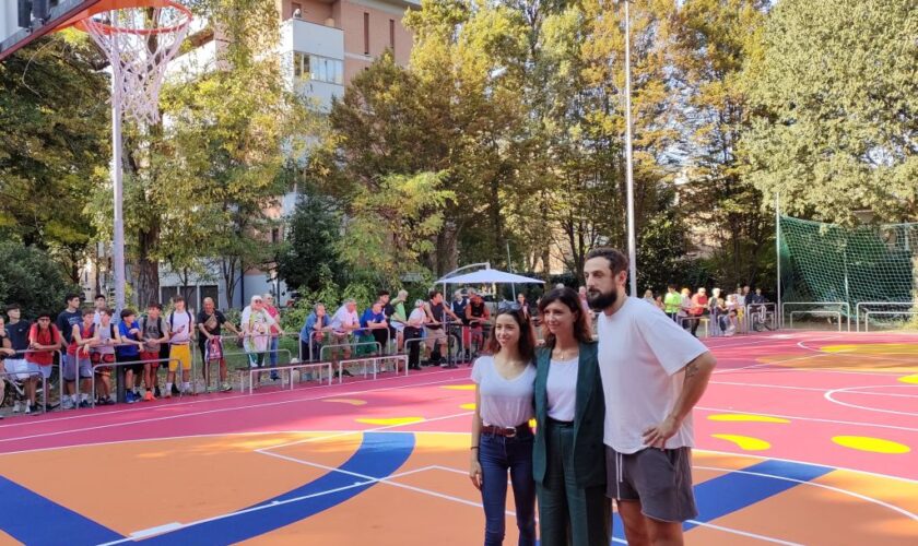 basket,-kellogg-italia-rinnova-un-campo-a-reggio-emilia-con-belinelli