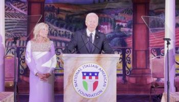 usa,-biden-a-sorpresa-al-gala-della-niaf