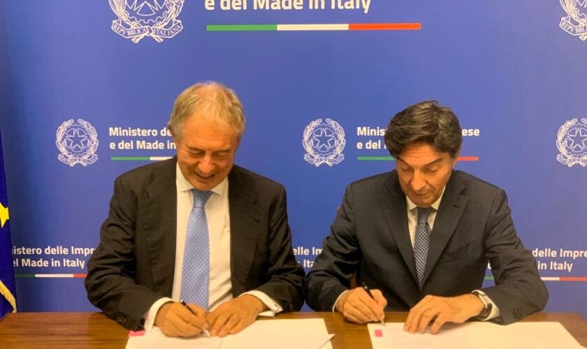 accordo-strategico-mimit-anfia-per-la-transizione-dell’automotive