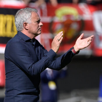 mourinho-“slavia-praga-forte,-roma-pronta-e-in-fiducia”