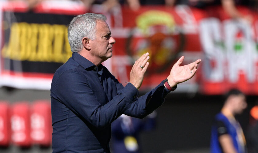 mourinho-“slavia-praga-forte,-roma-pronta-e-in-fiducia”