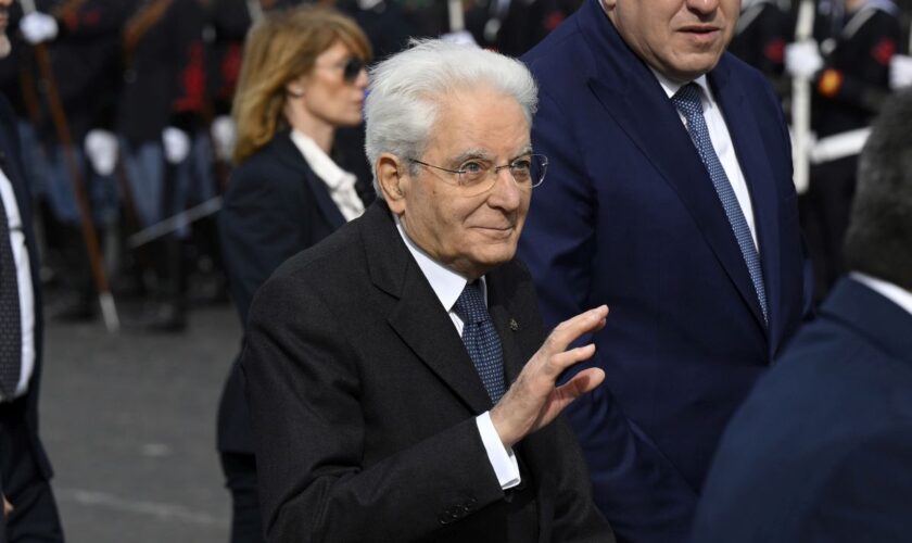 mattarella-“nazione-grata-alle-forze-armate”