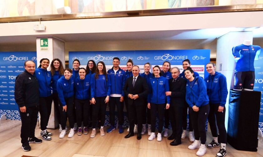 le-azzurre-del-basket-ospiti-al-“giro-d’onore”