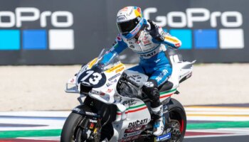 alex-marquez-vince-la-sprint-race,-martin-e-bagnaia-sul-podio