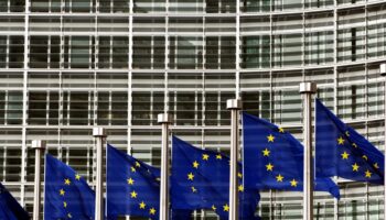 pil,-la-commissione-ue-taglia-le-previsioni-per-eurozona-e-italia