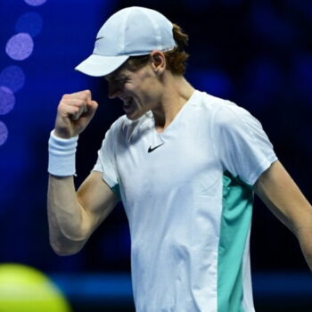 atp-finals,-sinner-batte-medvedev-e-vola-in-finale