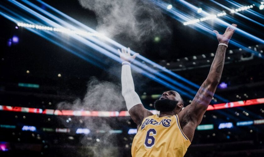 pacers-e-lakers-ai-quarti-della-nba-cup,-lebron-nella-storia